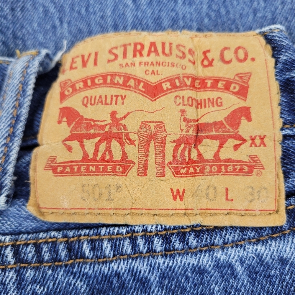 Levis Men's Original Button Fly Front 501 Vintage Blue Jeans 100% Cotton 40 X 30 - Picture 2 of 10